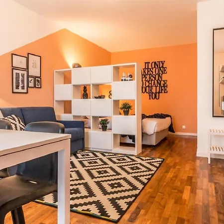 Apartament Skyline *